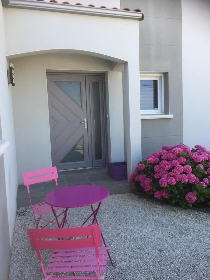 Chambre Les Hortensias Challans Exterior photo